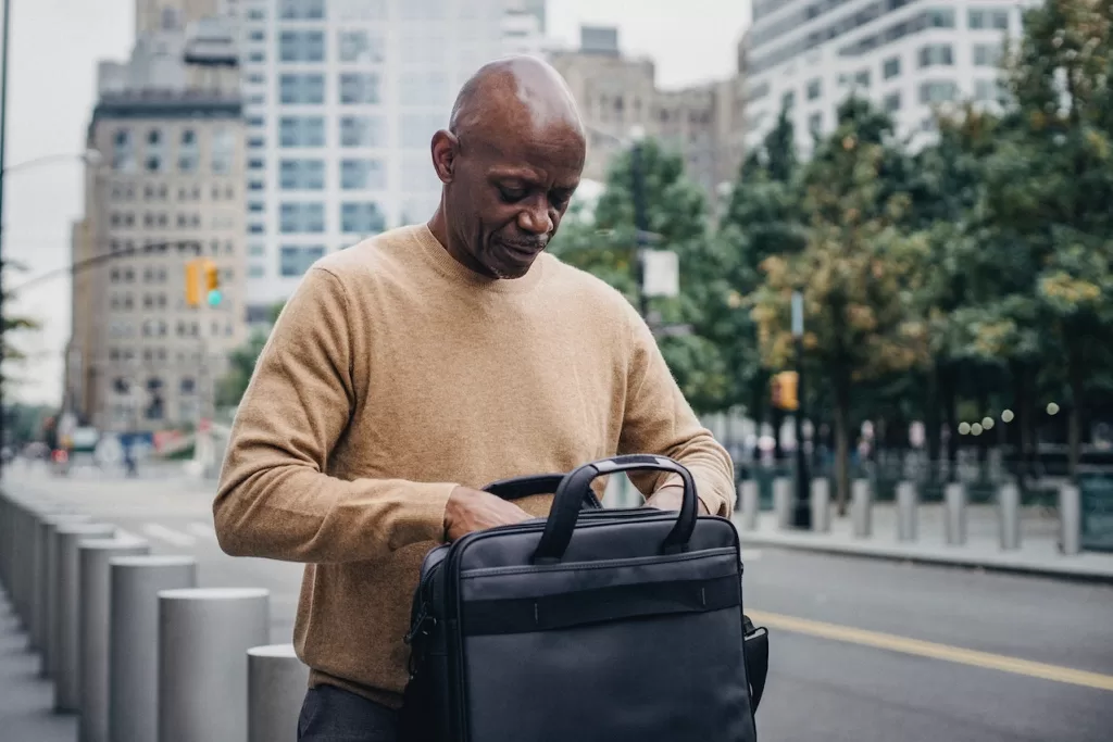 Use Laptop Sleeve