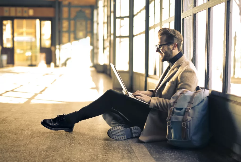 11 inch laptop for travellers